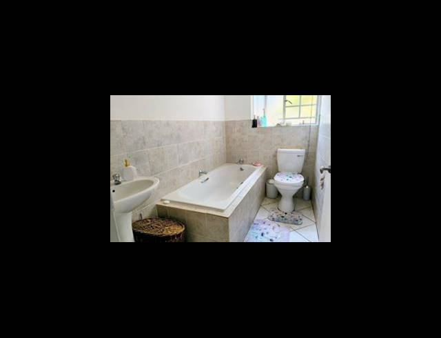 2 BEDROOM TOWNHOUSE FOR SALE IN HONEYDEW